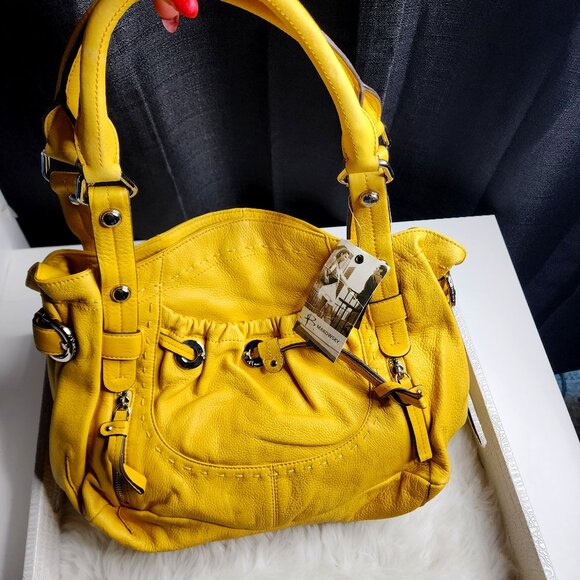 Vintage B. Makowsky Yellow leather shoulder bag with silver Hardware - Picture 1 of 10
